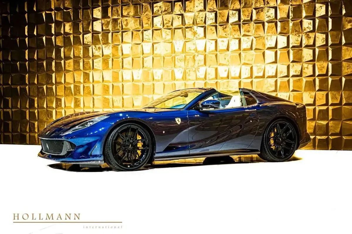 Gebraucht Ferrari 812 799 PS (587 kW) 2023 Blau Cabrio