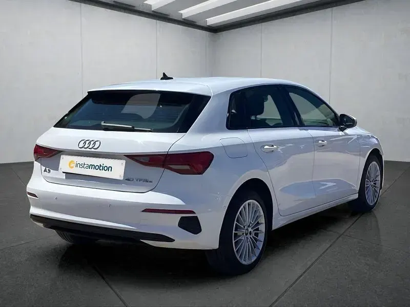 Gebraucht Audi A3 Sportback 204 PS (150 kW) 2023 Weiß Kleinwagen