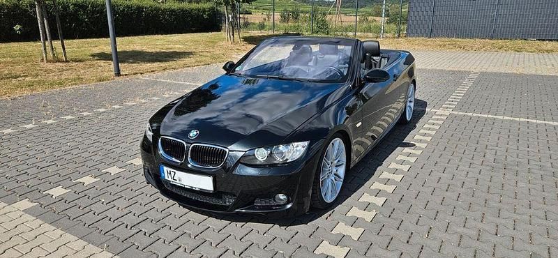 Schwarz Gebraucht 2009 BMW 330 Cabriolet M Sport Cabrio | 18.800 € (Etwas zu teuer) - Bild 1/4