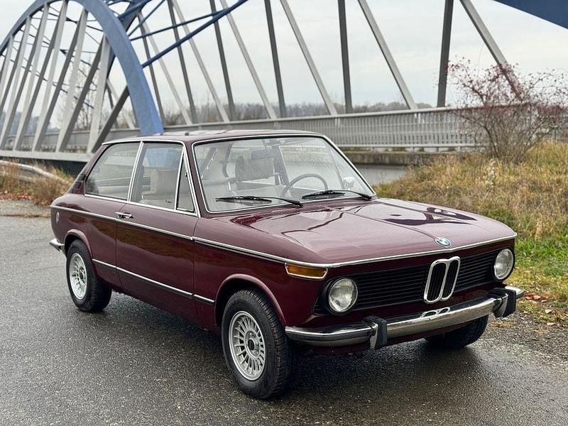 Second-hand BMW 2002 101 CP (74 kW) 1975 Roșu Berlinǎ