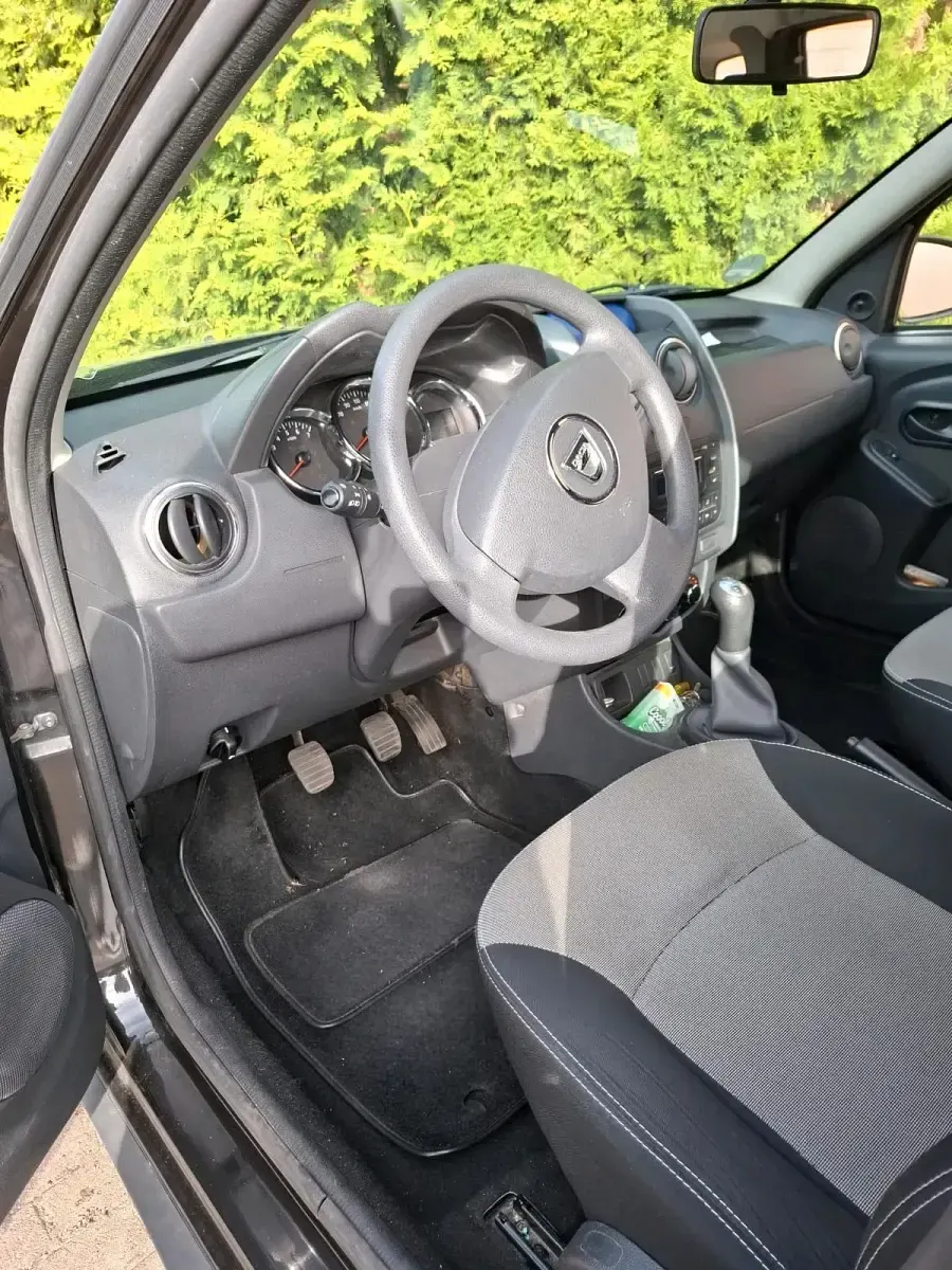 Gebraucht Dacia Duster 105 PS (77 kW) 2015 Schwarz SUV