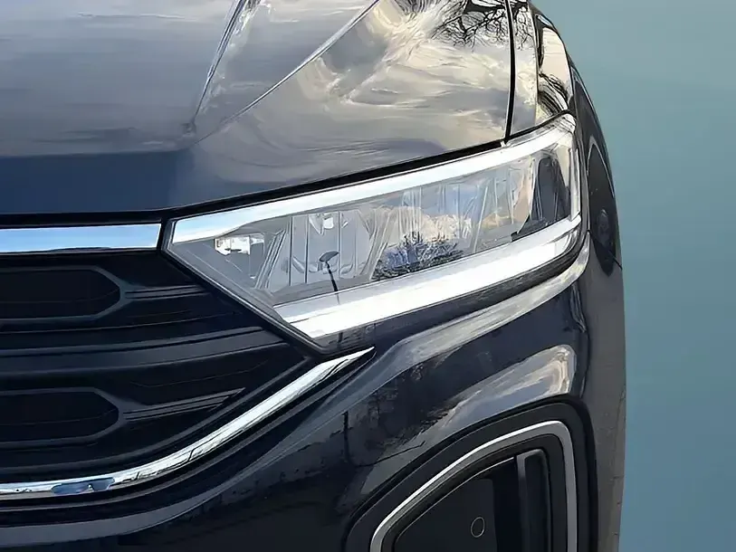 Usata VW T-Roc 150 CV (110 kW) 2025 Andere SUV