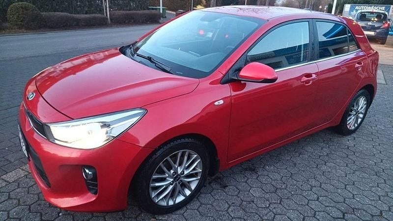 Rot Gebraucht 2020 Kia Rio Spirit Limousine | 10.500 € (Superpreis) - Bild 1/4