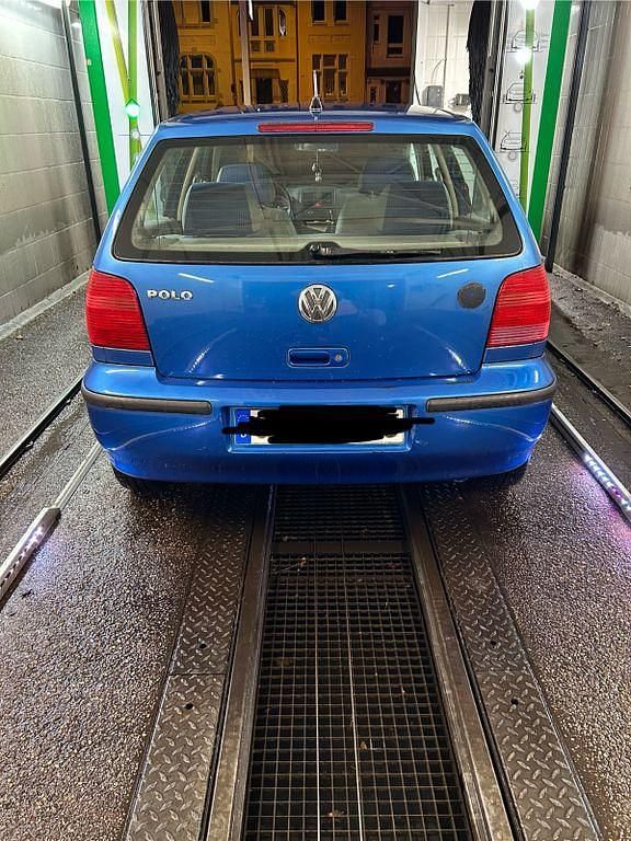 Gebraucht VW Polo Basis 50 PS (36 kW) 2000 Blau Limousine