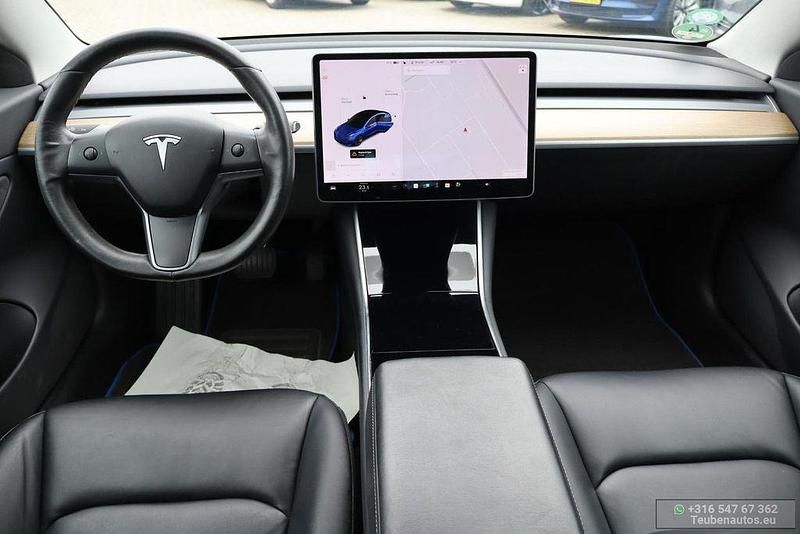 Gebraucht Tesla Model 3 Standard Range 175 kW (238 PS) 2019 Blau Limousine