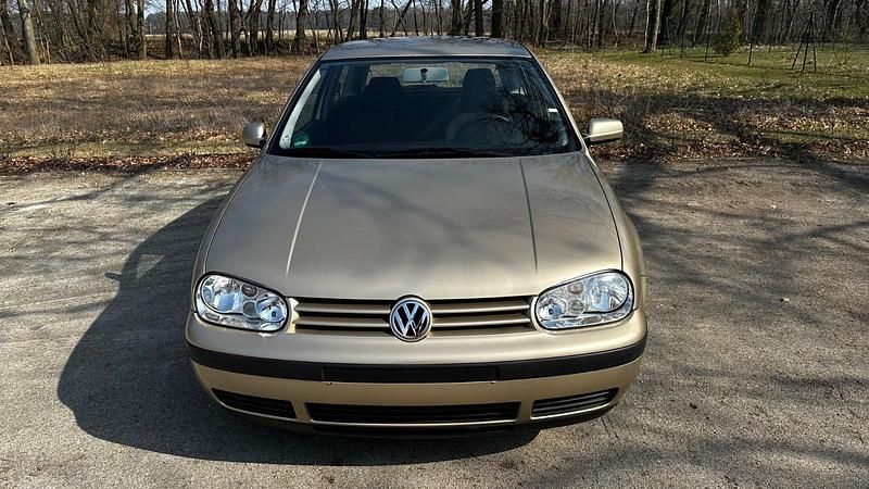 Gebraucht VW Golf IV 75 PS (55 kW) 2002 Andere farben Kleinwagen