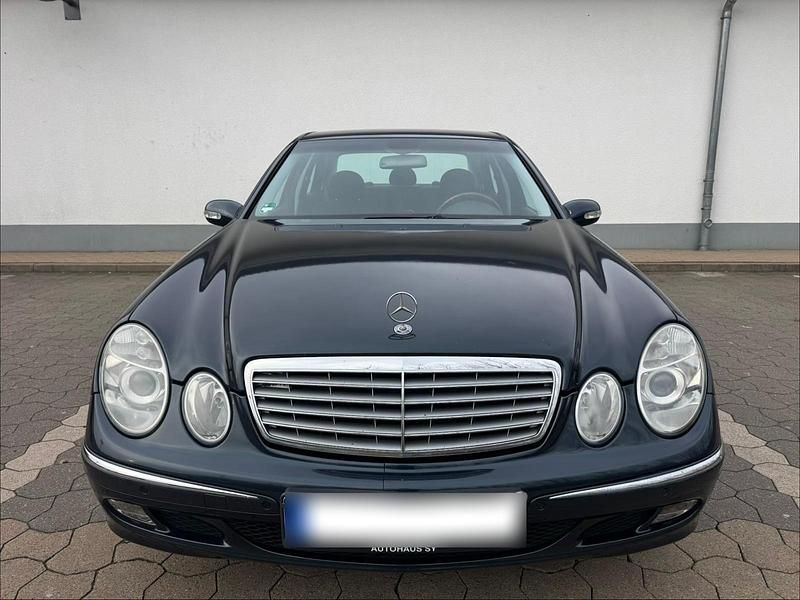 Gebraucht Mercedes E320 224 PS (164 kW) 2004 Schwarz Limousine