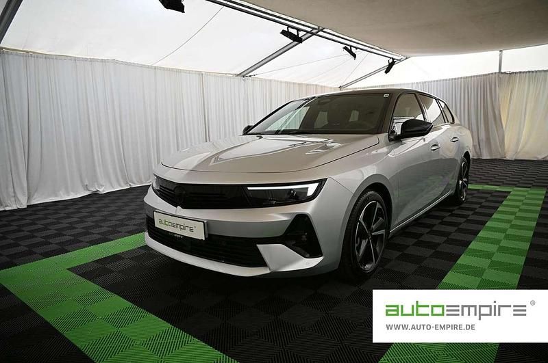 Kristall silber Gebraucht 2024 Opel Astra GS Line Kombi | 23.990 € (Guter Preis) - Bild 1/3