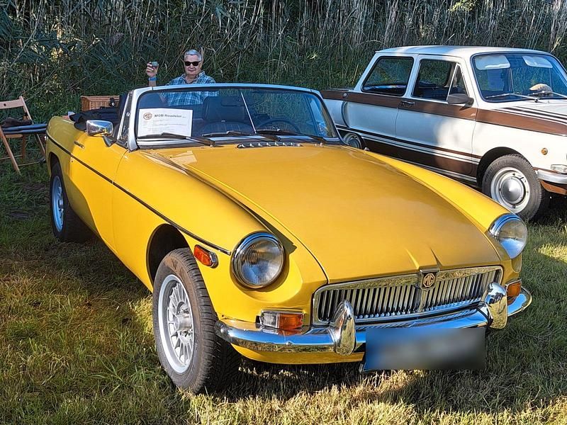 Gebraucht MG B 63 PS (46 kW) 1979 Gelb Cabrio