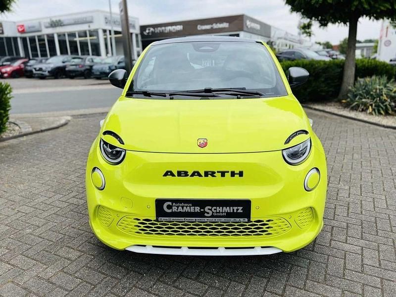 Gebraucht Abarth 500e Turismo 113 kW (154 PS) 2024 Acidgreen Kleinwagen