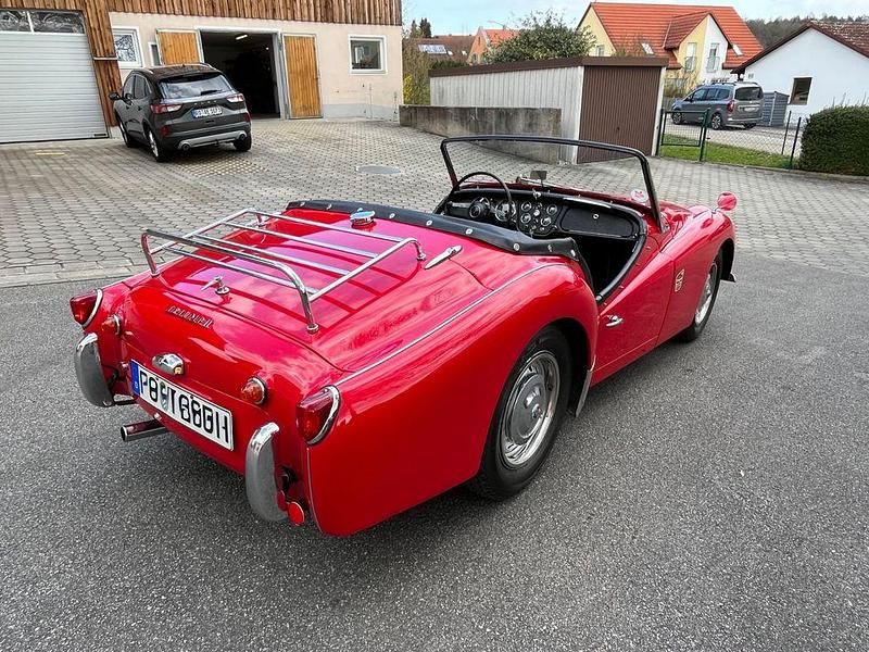 Gebraucht Triumph TR3 105 PS (77 kW) 1961 Rot Cabrio