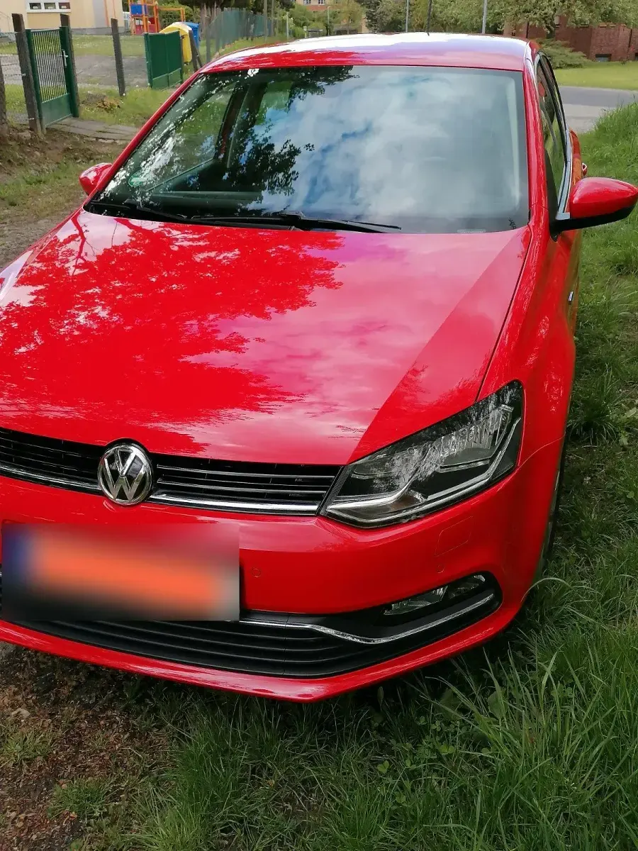 Gebraucht VW Polo 60 PS (44 kW) 2015 Rot Kleinwagen