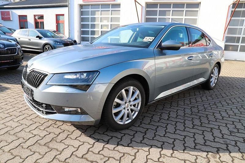 Gebraucht Skoda Superb Ambition 150 PS (110 kW) 2018 Grau Limousine