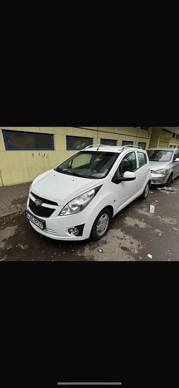 Weiß Gebraucht 2010 Chevrolet Spark LS Kleinwagen | 3.400 € (Fairer Preis) - Bild 1/4