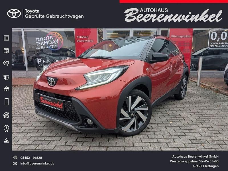 Rot Gebraucht 2022 Toyota Aygo X-plore Kleinwagen | 14.970 € (Guter Preis) - Bild 1/4