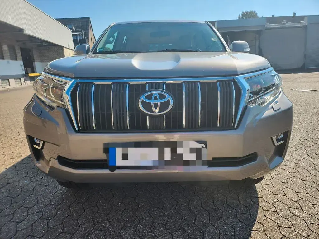 Gebraucht Toyota Land Cruiser TEC-Edition 204 PS (150 kW) 2021 Beige SUV