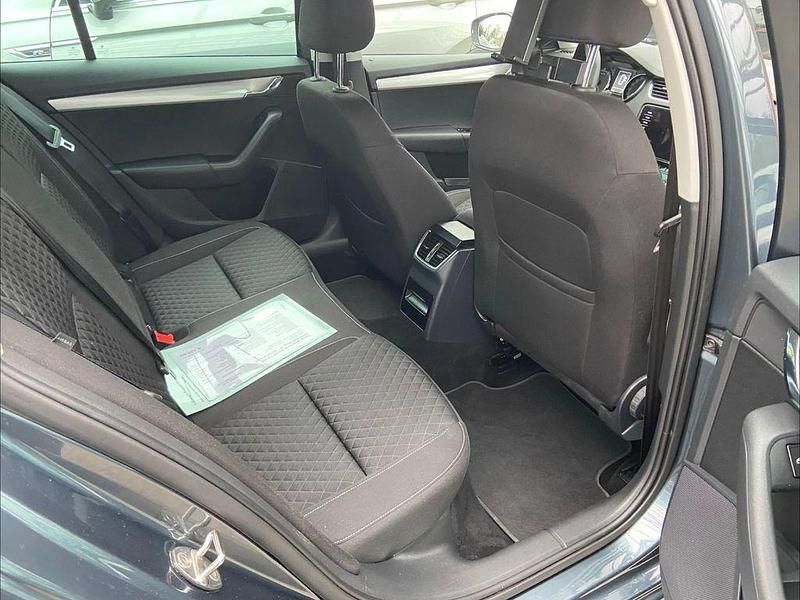 Gebraucht Skoda Octavia Drive 116 PS (85 kW) 2017 Grau Kombi