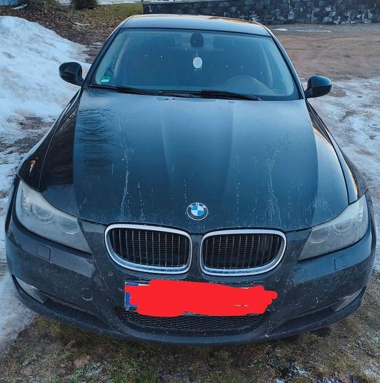 Schwarz Gebraucht 2011 BMW 318 Kombi | 4.700 € (Guter Preis) - Bild 1/4