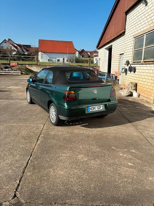 Gebraucht VW Golf Cabriolet 100 PS (73 kW) 1999 Grün Cabrio