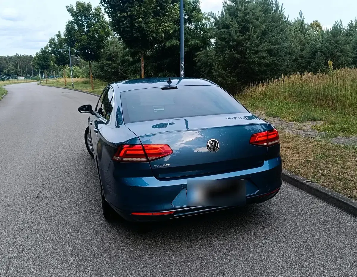 Gebraucht VW Passat 150 PS (110 kW) 2015 Limousine