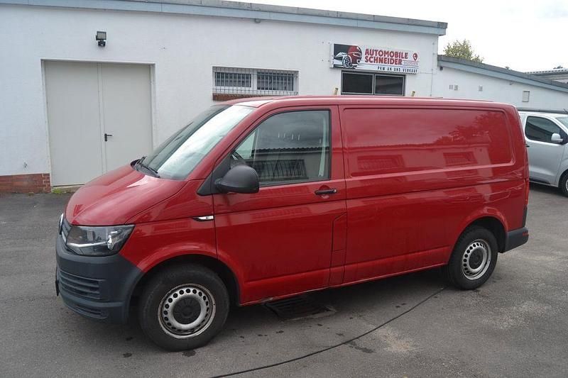 Gebraucht VW Transporter 84 PS (61 kW) 2018 Rot Van