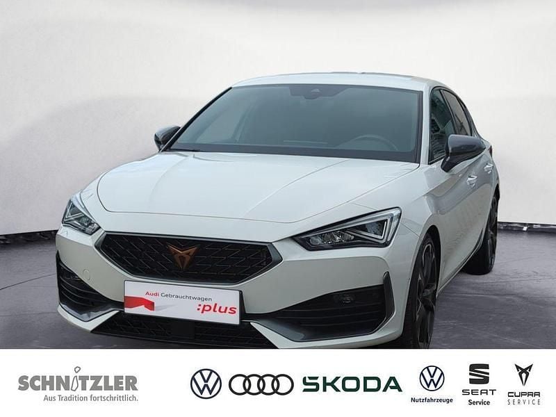 Weiß Gebraucht 2021 Cupra Leon Limousine | 24.980 € (Fairer Preis) - Bild 1/4