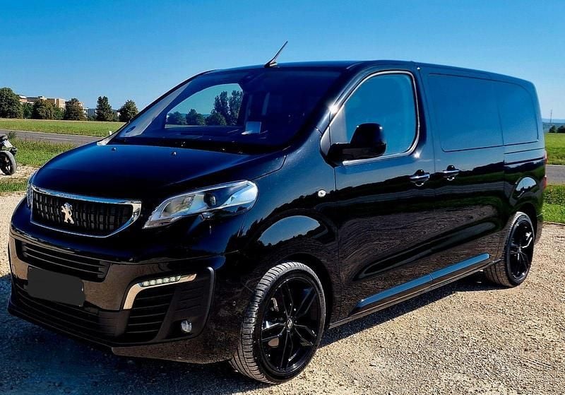 Schwarz Gebraucht 2020 Peugeot Traveller Business-Line Van / Kleinbus | 29.800 € (Guter Preis) - Bild 1/4