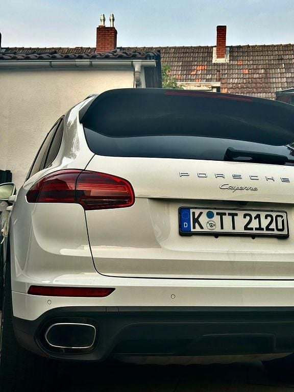 Gebraucht Porsche Cayenne Basis 299 PS (219 kW) 2016 Weiß SUV