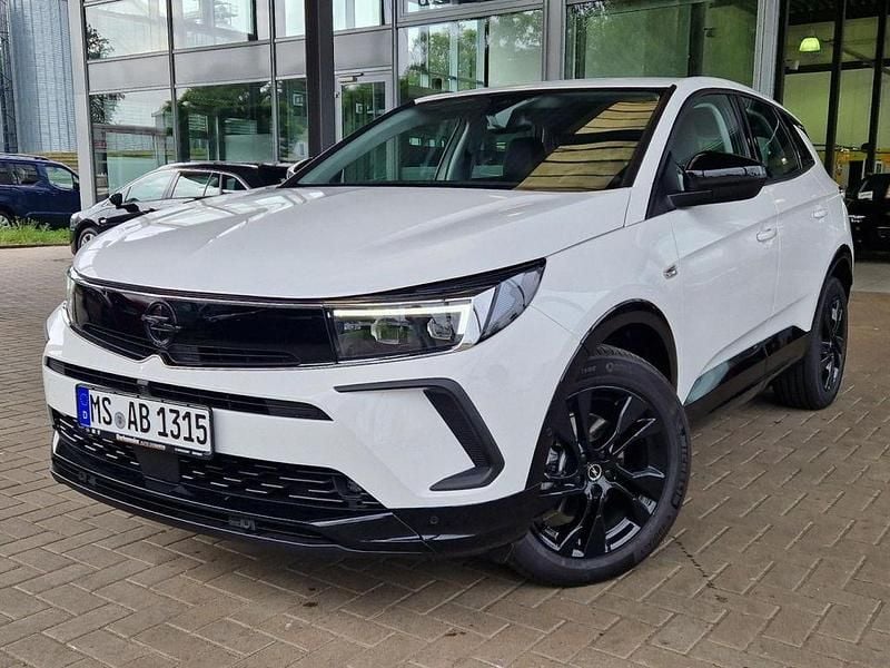 Gebraucht Opel Grandland X 136 PS (100 kW) 2024 Jade weiß SUV