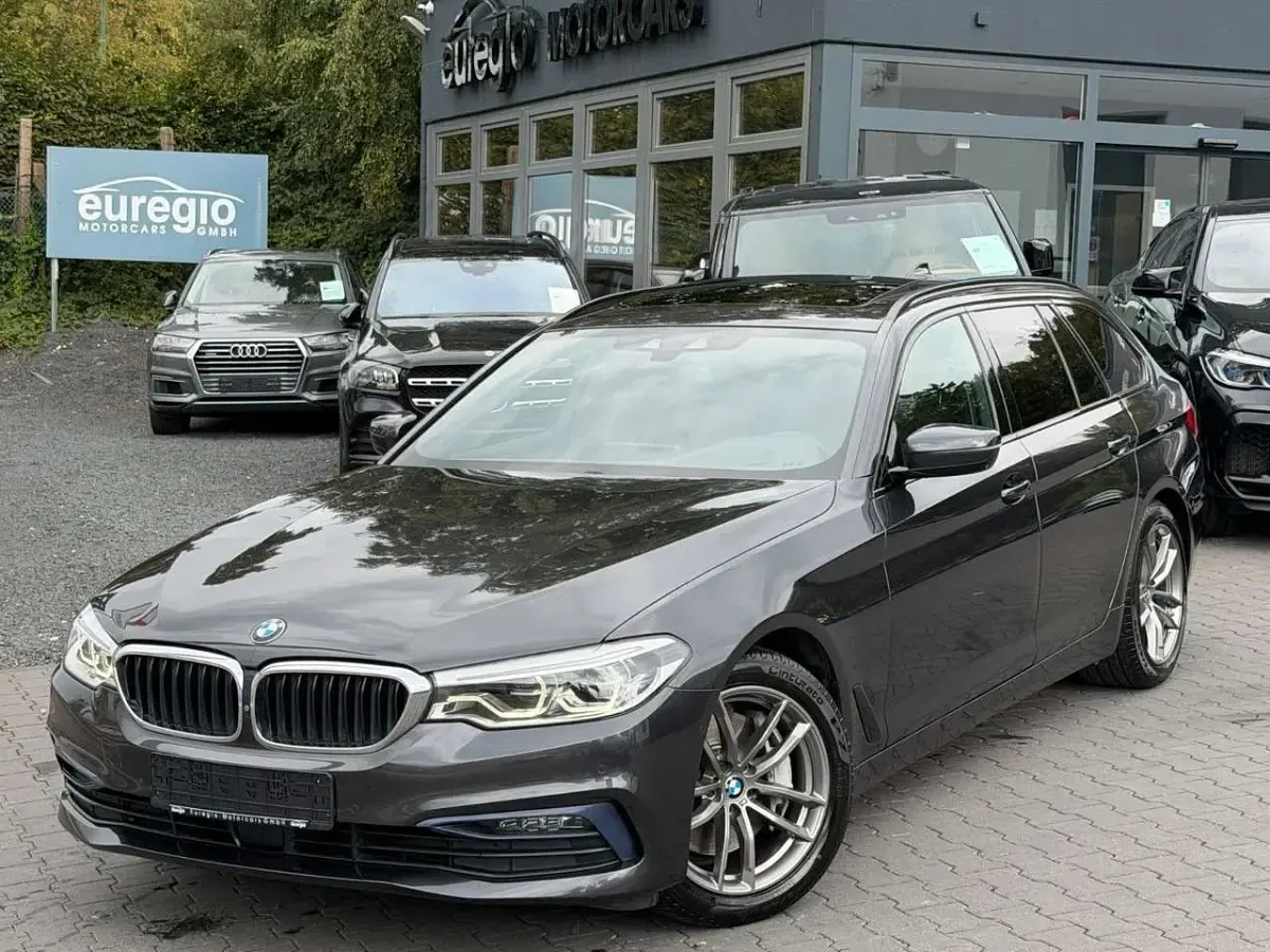 Gebraucht BMW 540 Sport Line 340 PS (250 kW) 2018 Sophistograu Kombi