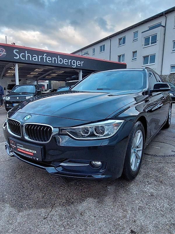 Gebraucht BMW 320 Comfort Edition 184 PS (135 kW) 2015 Schwarz Kombi