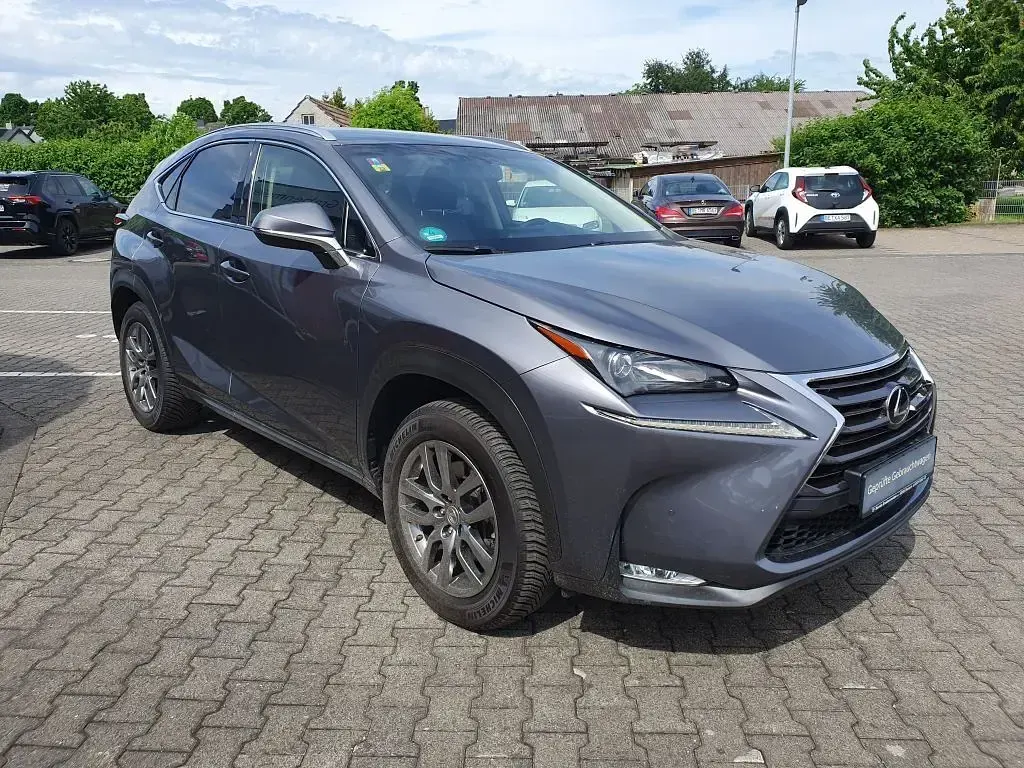Gebraucht Lexus NX200t Executive Line 238 PS (175 kW) 2015 Grau SUV