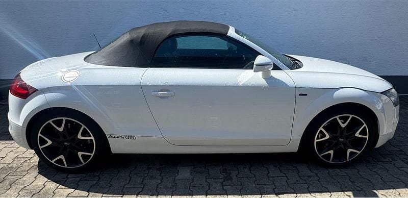 Używany Audi TT S-Line 160 KM (117 kW) 2011 Biały Coupe