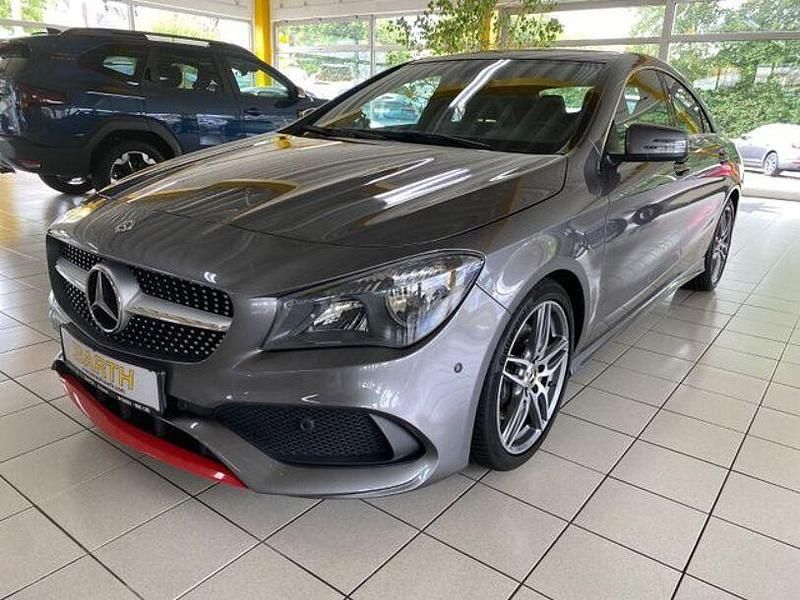 Gebraucht Mercedes CLA220 177 PS (130 kW) 2018 Mountaingrau  met. Limousine