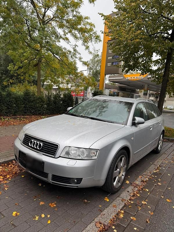 Silber Gebraucht 2003 Audi A4 Kombi | 1.999 € (Fairer Preis) - Bild 1/4