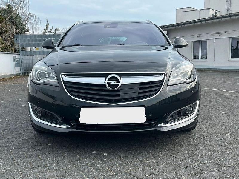 Gebraucht Opel Insignia Sport 250 PS (183 kW) 2016 Schwarz Kombi