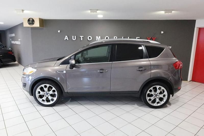 Gebraucht Ford Kuga Titanium 163 PS (119 kW) 2012 Braun SUV