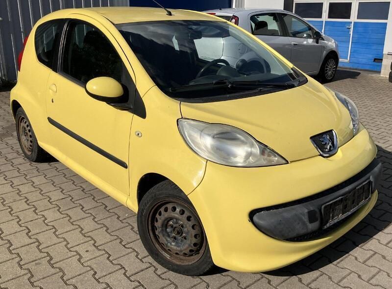 Gelb Gebraucht 2005 Peugeot 107 Kleinwagen | 350 € (Superpreis) - Bild 1/4
