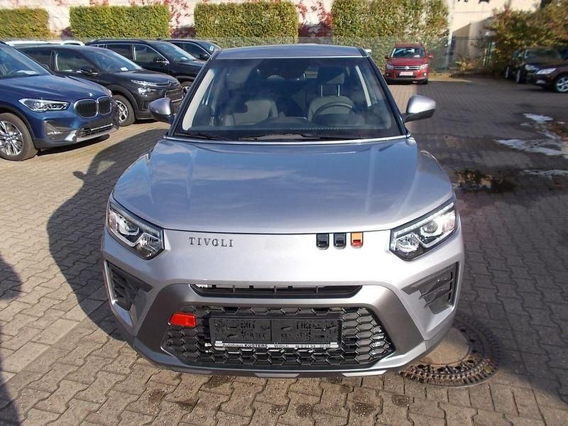 Neu Ssangyong (KGM) Tivoli 163 PS (119 kW) 2025 Silber SUV