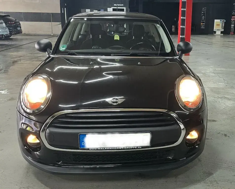 Gebraucht Mini One D 95 PS (69 kW) 2017 Schwarz Kleinwagen