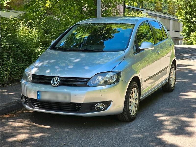 Grau Gebraucht 2011 VW Golf Plus Cross Van / Kleinbus | 6.500 € - Bild 1/4