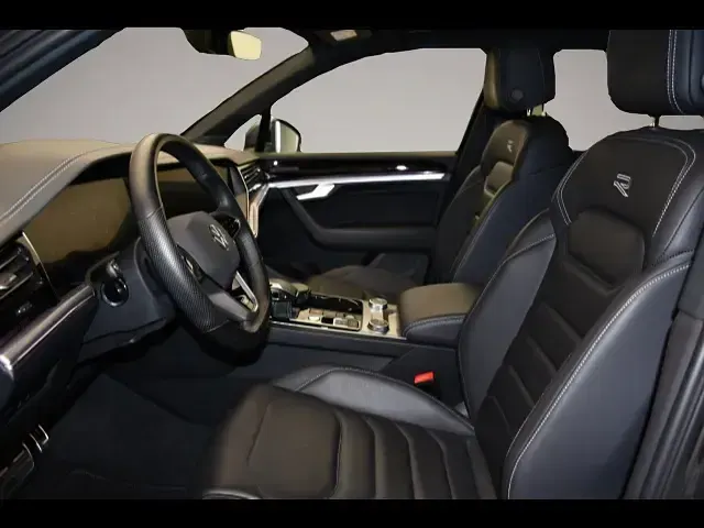 Gebraucht VW Touareg R-line 231 PS (169 kW) 2023 Grau SUV