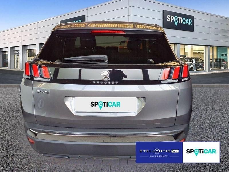 Gebraucht Peugeot 3008 Allure 131 PS (96 kW) 2023 Grau SUV