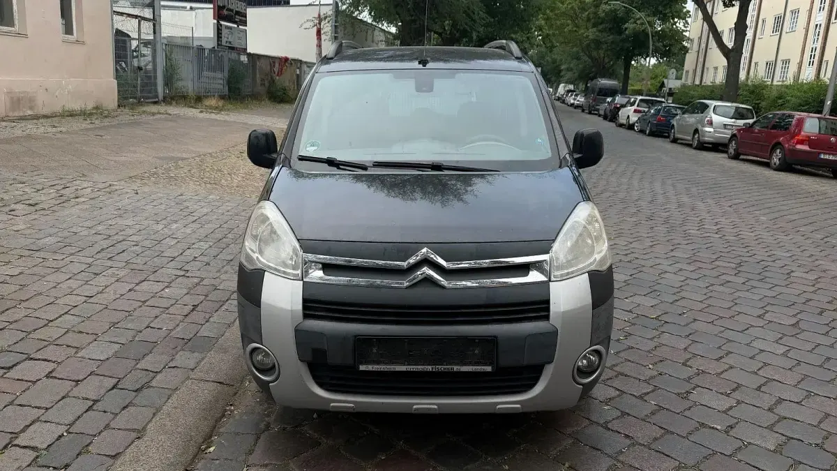 Gebraucht Citroën Berlingo XTR 111 PS (81 kW) 2012 Schwarz Van / Kleinbus