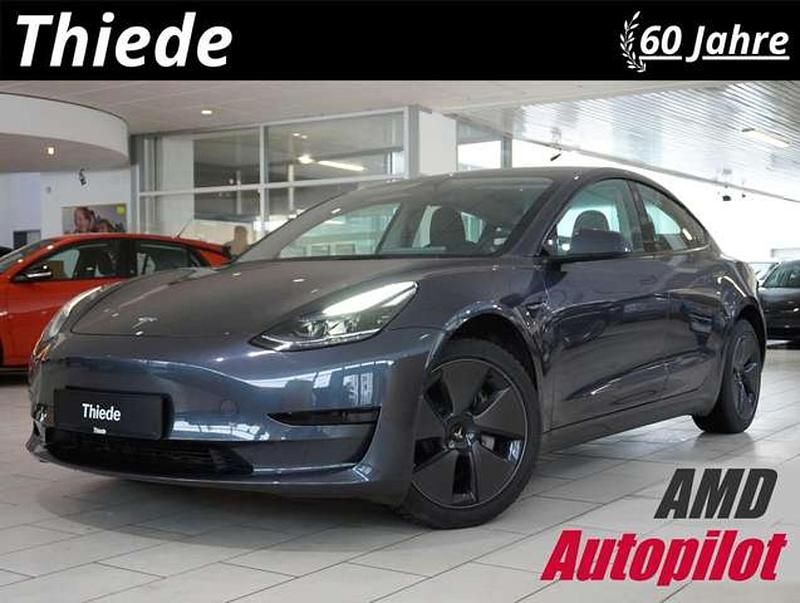 Grau metallic Gebraucht 2022 Tesla Model 3 Standard Range Limousine | 26.350 € (Guter Preis) - Bild 1/1