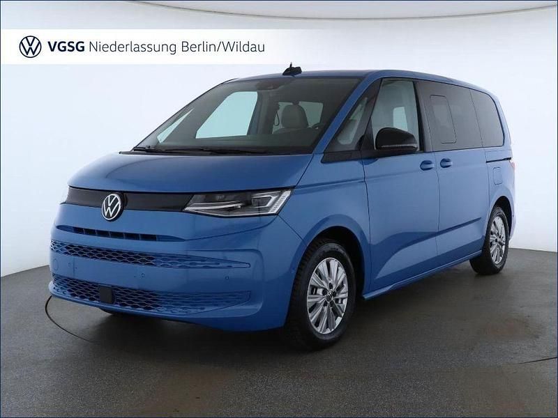 Second-hand VW Multivan Basis 177 CP (130 kW) 2025 Albastru Monovolum