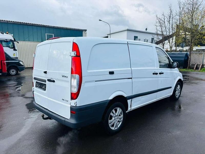 Gebraucht Mercedes Vito 163 PS (119 kW) 2014 Arktikweiss Van