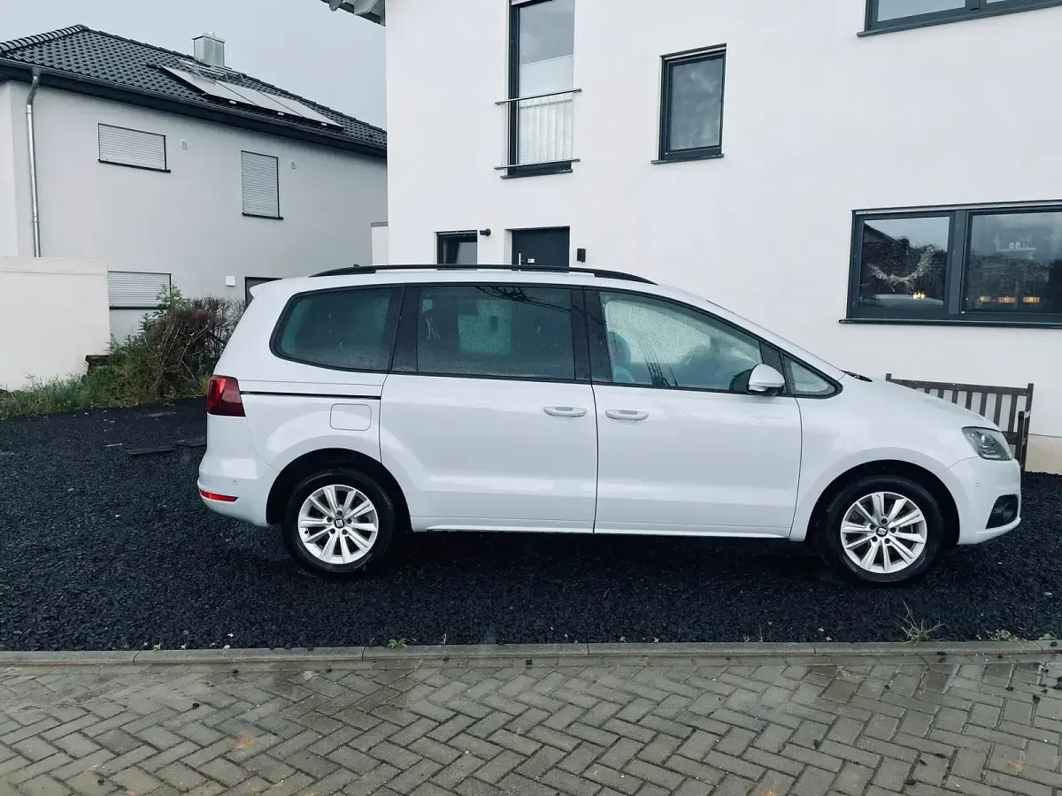 Gebraucht Seat Alhambra 150 PS (110 kW) 2019 Weiß Van / Kleinbus