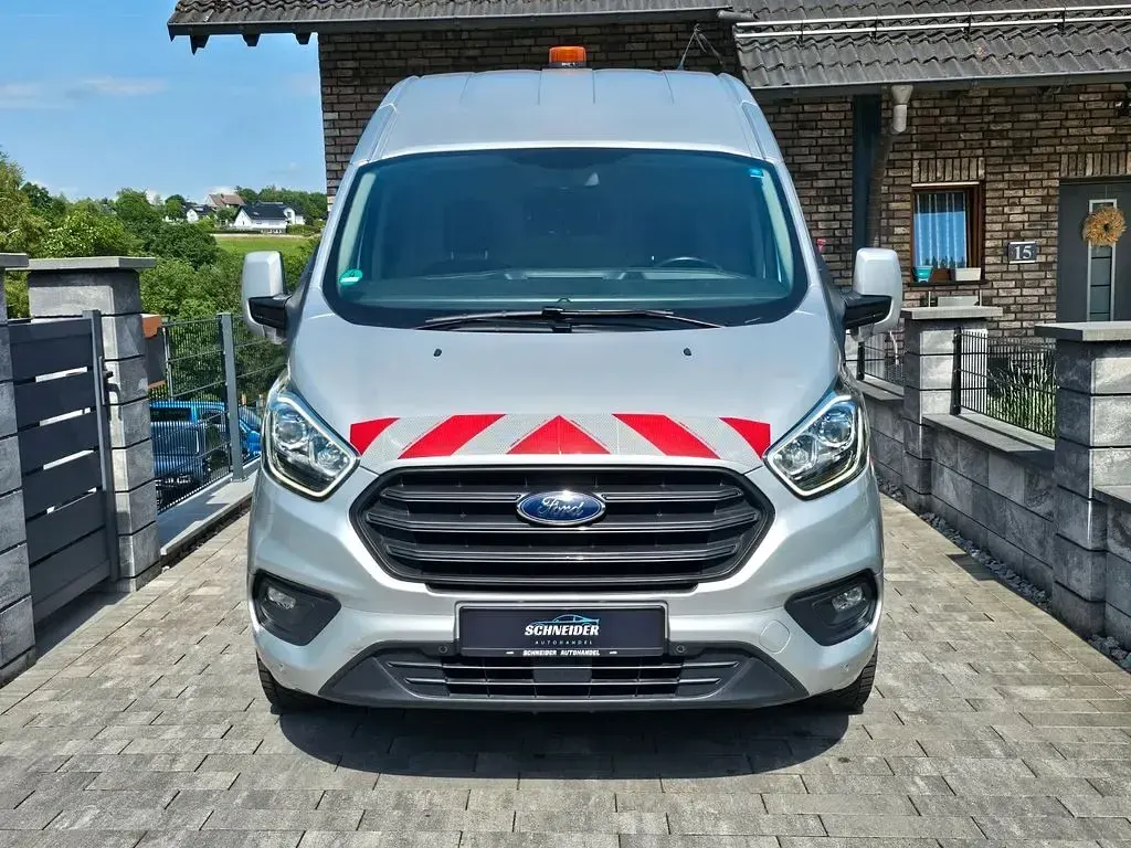 Gebraucht Ford Transit Custom 105 PS (77 kW) 2018 Silber Van / Kleinbus