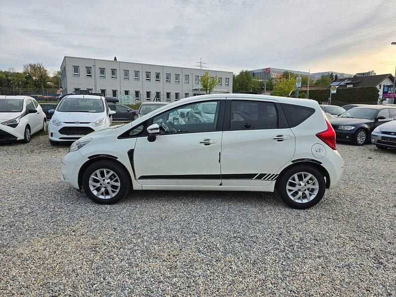 Gebraucht Nissan Note Acenta 90 PS (66 kW) 2016 Weiß Kleinwagen